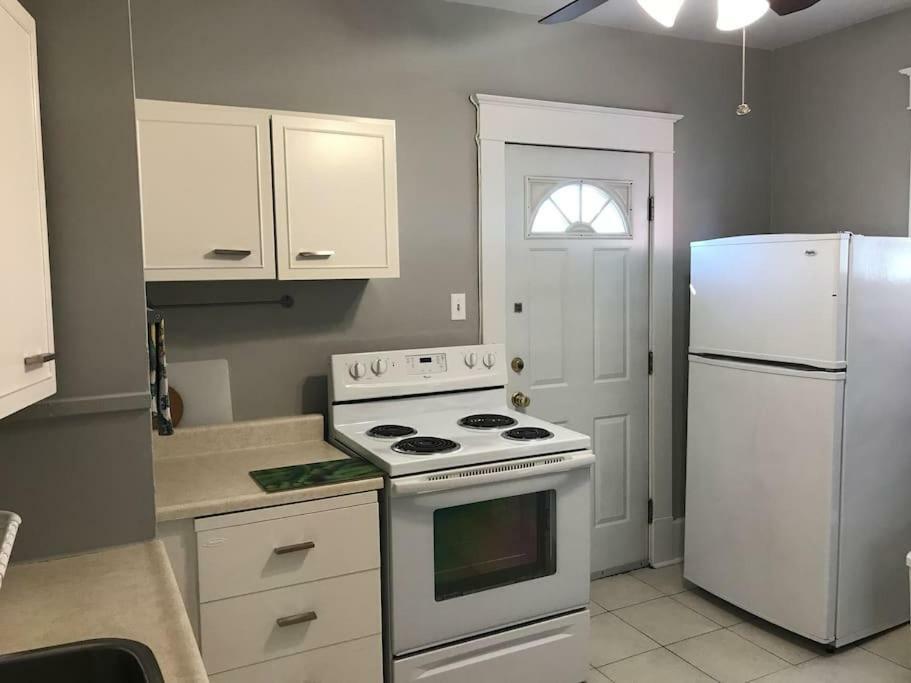 渥太華Bright, Clean, Private. In The Heart Of Downtown! Parking, Wi-Fi And Netflix Included公寓 外观 照片