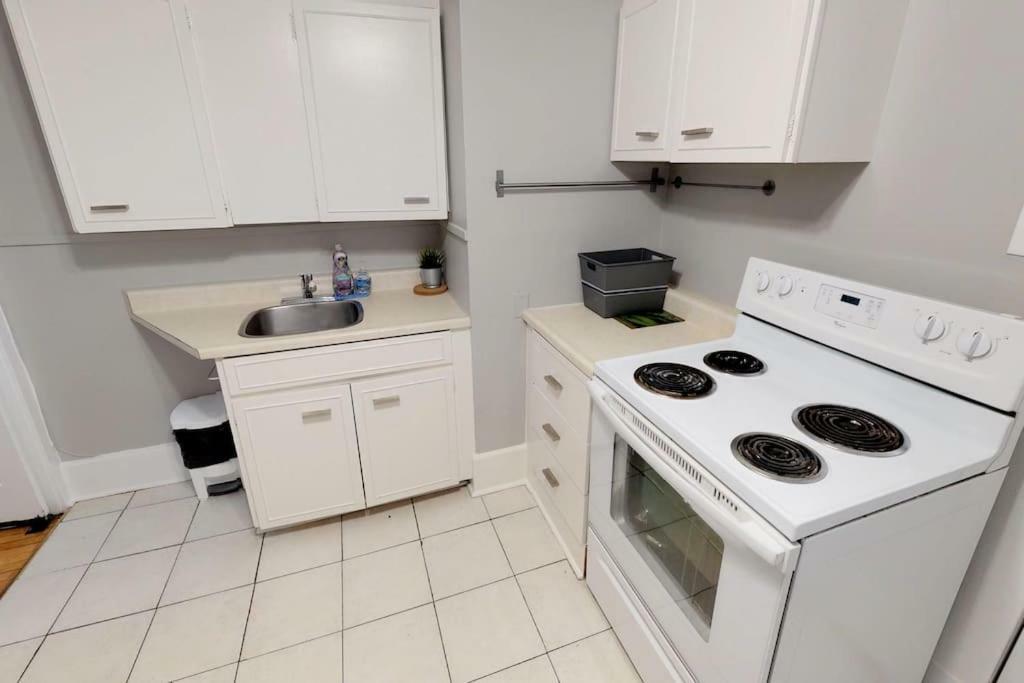 渥太華Bright, Clean, Private. In The Heart Of Downtown! Parking, Wi-Fi And Netflix Included公寓 外观 照片